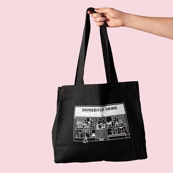 Get your free tote bag. 